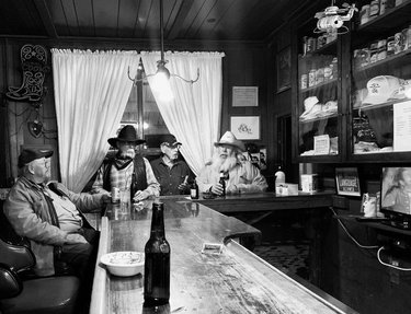 #TBT: No trip to visitgoldfield is complete without moseying in to the Santa Fe Saloon for a cold one! 🍺 (📸: visitgoldfield) #nevadasilvertrails #explore #goldfield