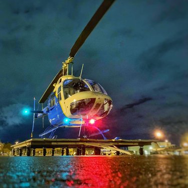 One thing is for sure... The Las Vegas strip tour at night is never disappointing... book your tour now, link in our profile bio!
.
.
📸 by pilotricksa .
.
#wonderfull_places #bestvacations #travel #bucketlist #helicopter #lasvegas #vegas #arizona #adventure #wildwesthelicopters #letsfly #aviationgeek #aviation #landscape #exploretheworld #helicoptertour #sevennaturalwonders #instavegas #instatravel #TravelNevada  #TravelArizona #Lvcva #lasvegasstriptour #lasvegasstrip #helicopterstriptour