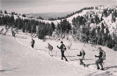 Making trails 🏔️
.
.
.
#Tahoe #snowshoeing #msrsnowshoes #peak #renotahoe #tahoenorth #tahoelife #laketahoe #lakelife #peakbagging #reno #travelnevada #olympus #olympustg5