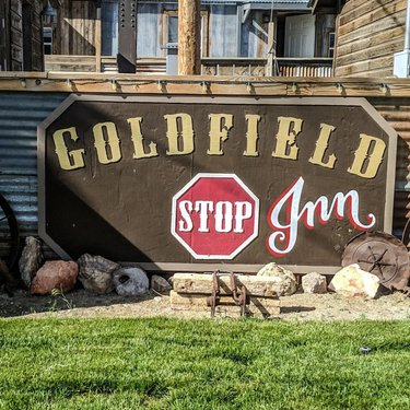It's that time of year! Time to come to Beautiful Goldfield, Nevada and do what the burro says...#travelgoldfieldnevada  #travelnevada  #nevadasilvertrails #enigmataesoterica #goplaces #dostuff #goldfieldstopandstopinn