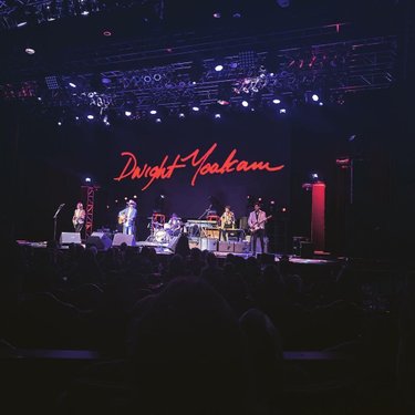 Dwight tonight! ❤️🎸🤠 @dwightyoakam