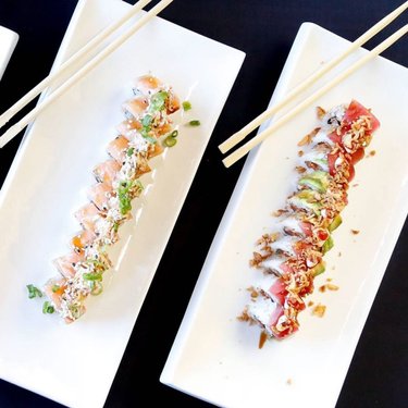 #epichigh #escape Come and enjoy  Free Hot Sakes 🍶 with your AYCE sushi 🍣 @thajointsushi 🤤🤤
.
.
.
.
.
.
#thajointsushi #sushi #ayce #food #eatwell #sushicoma #2thajoint #reno #sparks #lovesushi #sake #omg #salmon #freshness #tuna #yellow tail #sushiporn #love #foodporn #followme #getinstalike