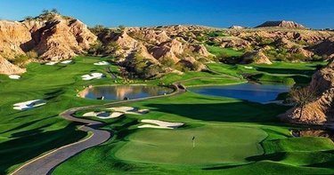 Wolf Creek is a course like no other. Set in the Nevada desert, it is one of the most iconic and photogenic of all courses on the planet. A bucket list course that almost seems unreal in it's setting, so much so that many who have played the course on the Tiger Woods Golf games have questioned if it is a real course!
.
.
.
.
.
#gimmiegolfmaps #golfcourse #wolfcreek  #wolfcreekgolfclub #nevadadesert #golfgift #golfphotography #golfcoursemap #golfcoursedesign