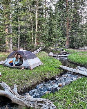 Camping with insane views, crisp air, and friends roxannelavin theglitchlove #greatbasinnationalpark