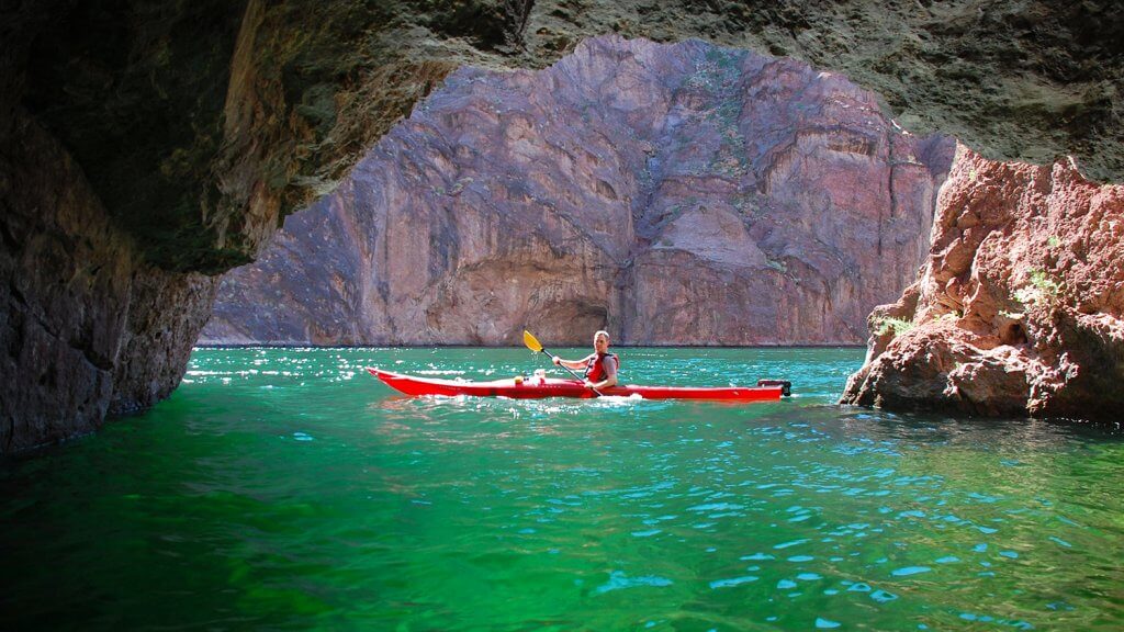 kayaking emerald cave
