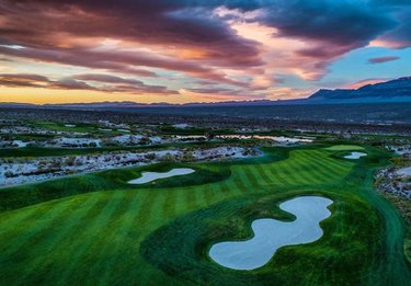 The sun sets on Golf in Nevada. It will be back soon. (📸: @brianoar) #NevadaGolf #LVPaiute #LVPaiuteGolf
.
.
.
.
.
.
.
.
.
.
.
#Golf #GolfLife #VegasGolf #LasVegasGolf #Vegas #VegasBaby #VegasStrip #LasVegas #TheGolfstagram #GolfAddict #GolfCourses #WhyILoveThisGame #GolfGram #HomeMeansNevada #TravelNevada #OnlyInNV #Golfing #Parnography #PlayOrPerish #DesertGolf #GolfWRX #MyNevada  #GetOutAndWalk