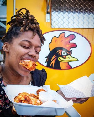 Who else is gonna make this face @ the Biggest Little Chicken Wing Fest in the World 11a-9p July 5-6 (this Fri & Sat) in Downtown Reno? 🍗🍗🤩🇺🇸🙌 #reno #renowings #renowingfest #wingfest #renonevada #renonv #downtownreno #renoarch
.
📸 @choicevisuals_ // Lee Creative