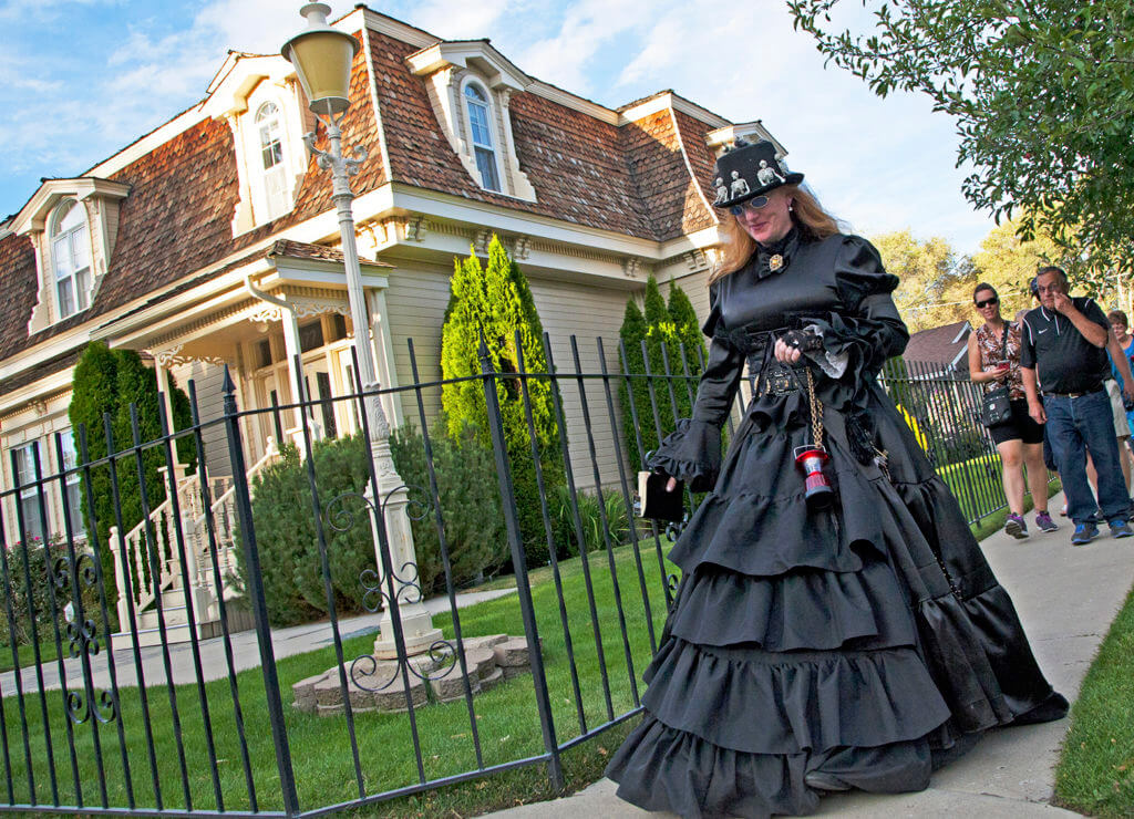 walking ghost tours in carson city
