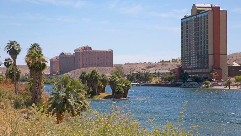 places to stay laughlin